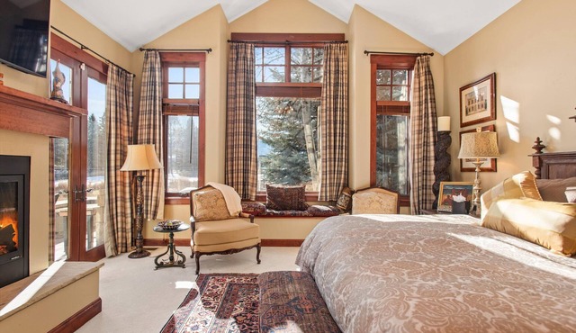 Outstanding Mountain Golf Retreat