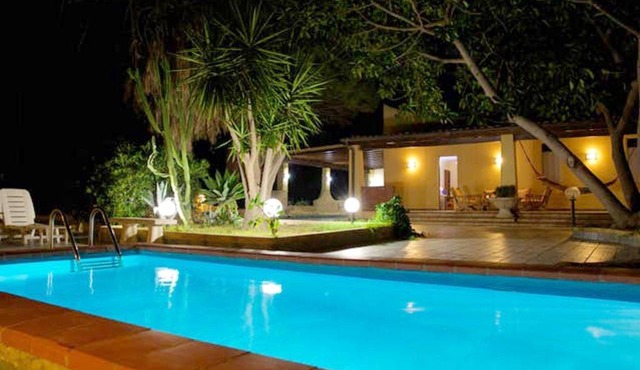 Panoramic Villa in Sciacca pool