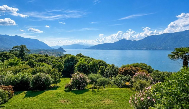 Parco Belvedere: Grande Terrazza Vista Lago by Lago Reisen