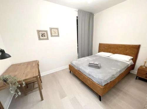 Queen Boutique Rooms