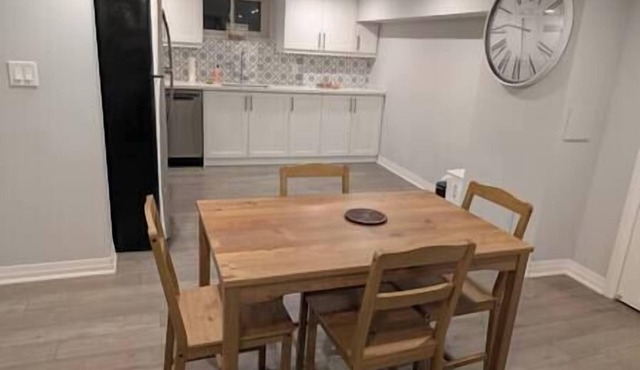 Serene Scarborough 2BR Retreat Near Parks & DT