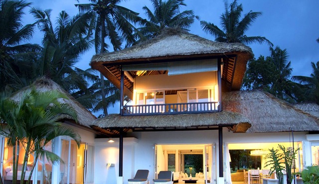 “Summer Moon, Ricefield Sunset front Private Pool”