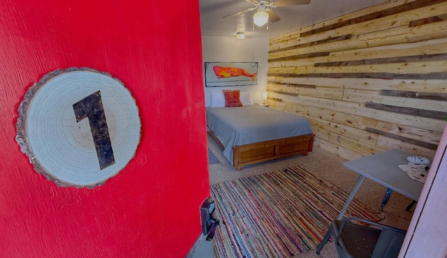The Mokee Motel (Room 1)