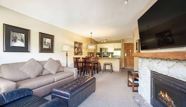 True Ski in/Ski Out Location- Renovated with Terrific Mountain Views