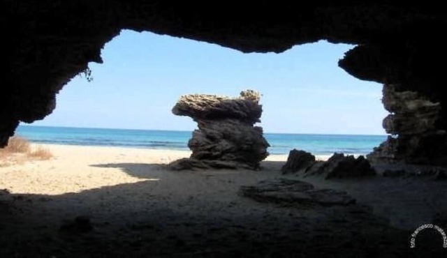 Unforgettable holidays a few meters from the crystal clear sea of the Eloro beach