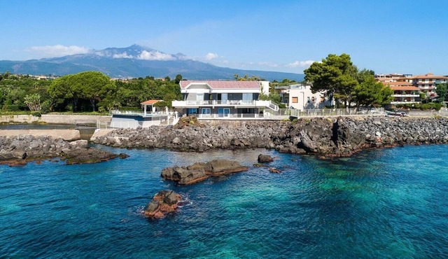 Villa D’Aci, Seafront Elegance