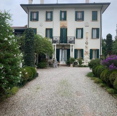 Villa Leonati