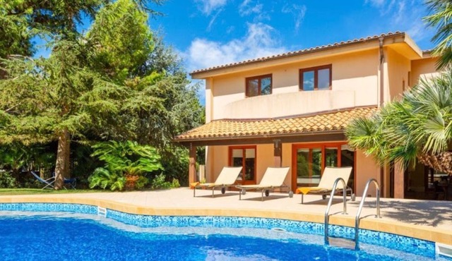 Villa Vittoria with private pool