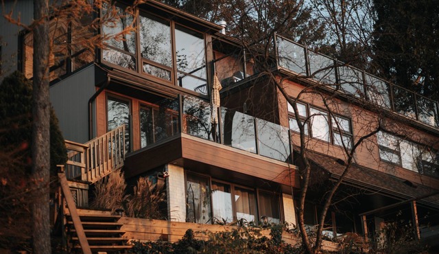 Waterfront Hillside Villa- Resort where luxury & nature unite