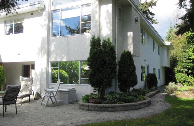 #102 Mysty Woods Garden Suite - 2 Bedroom