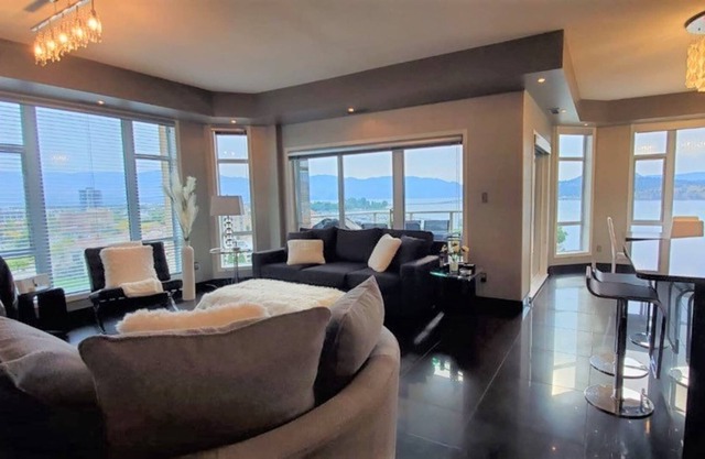 #1201 Premium Executive 3 Bed Lakeview Suite