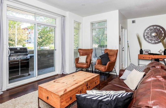 #146 Two Bed Ground Level Condo Discovery Bay