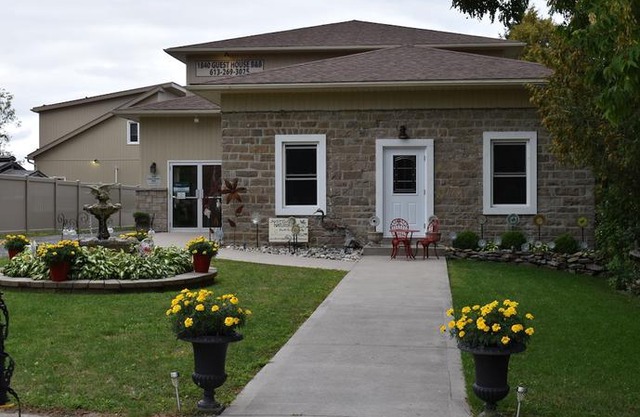 1840 Guest House B&B Merrickville