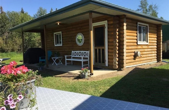 2 Bedroom Cabin at Delaronde Resort - Cabin #4