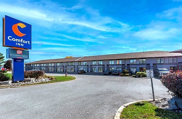 2-Star Hotel ∙ Comfort Inn Airport West