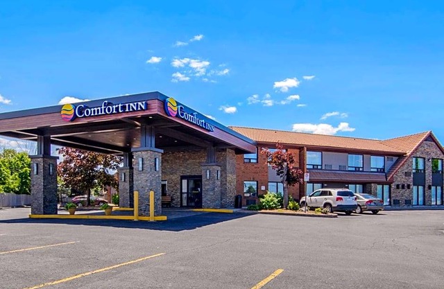 2-Star Hotel ∙ Comfort Inn St. Catharines Niagara