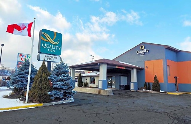 2-Star Hotel ∙ Quality Inn Peterborough