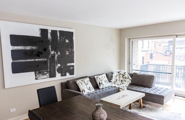 #26-3435 · Airy Apartment in City Centre 99 Walk Score in Montreal