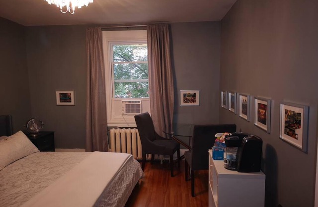 3 Large Bedrooms in Downtown Montreal