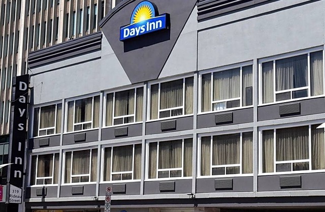 3-Star Hotel ∙ Days Inn by Wyndham Ottawa