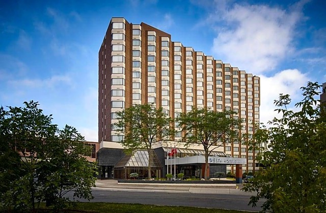 3-Star Hotel ∙ Delta Hotels by Marriott Toronto Mississauga