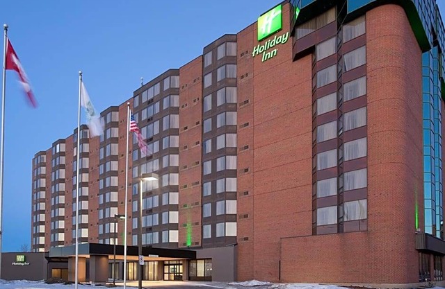 3-Star Hotel ∙ Holiday Inn Ottawa East, an IHG Hotel