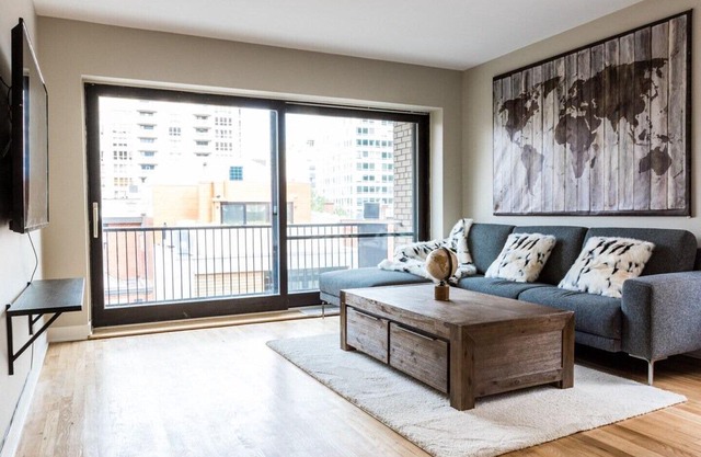 #46-3435 · Bright Apartment in City Centre 99 Walk Score in Montreal