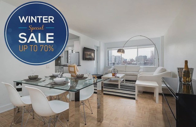 502 - Downtown, King bed, Park & Pool