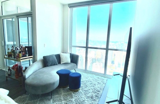 Executive Yorkville 