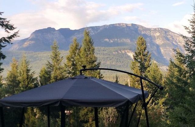 Alpine Meadows Lodge - Queen Room