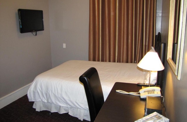 Barclay Hotel 