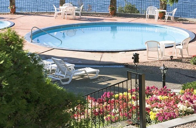 Beautiful 1 bedroom unit at resort, sleeps 4