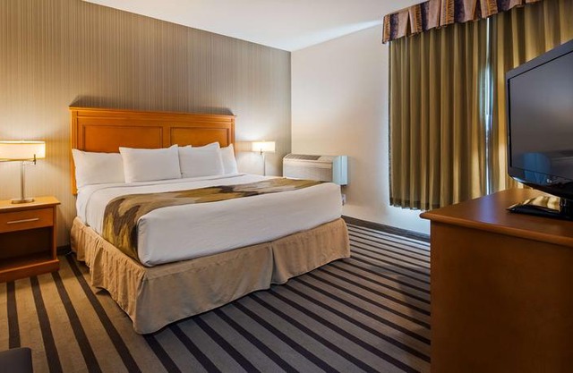 Best Western King George Inn & Suites