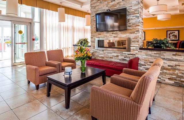 Best Western Plus Bowmanville
