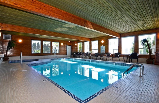 Country Meadows Inn 