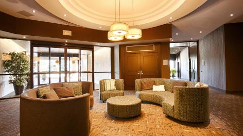 Guildwood Inn 