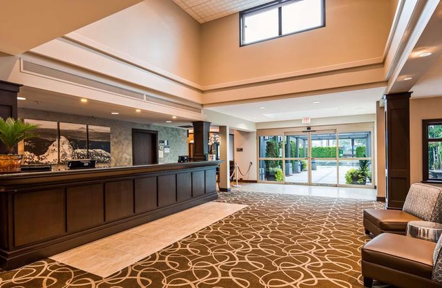 Best Western Plus Pitt Meadows Inn & Suites