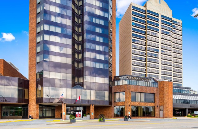 Best Western Plus Waterfront Hotel