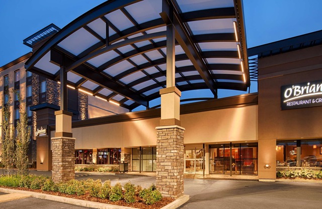 Best Western Premier Denham Inn & Suites