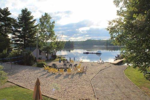 Bunkie 4 At The Lake On Muskoka Shores