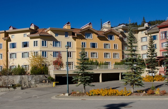 Cahilty Hotel & Suites