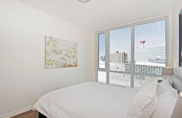 Calgary SE 8th Apartment