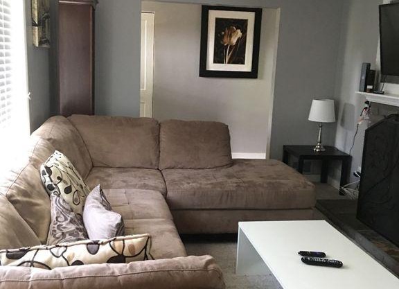 Central Lonsdale 3 Bedroom House