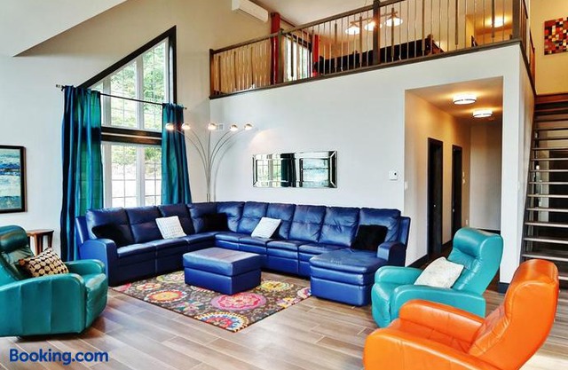 Chalet 19 Chemin Blanc by Les Chalets Alpins