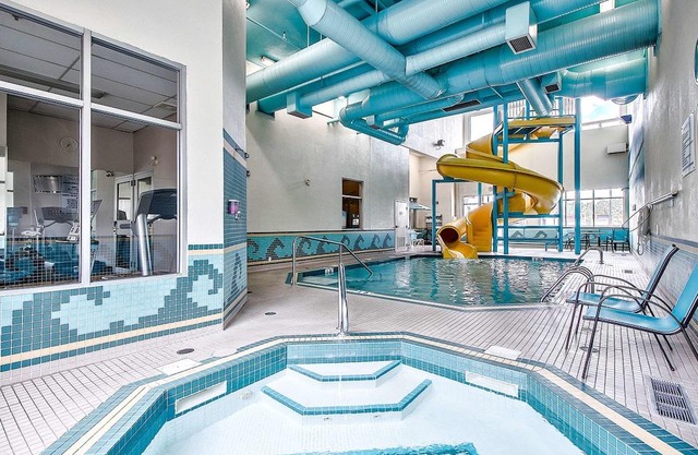 Comfort Inn And Suites South