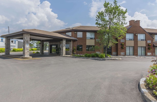 Comfort Inn Levis