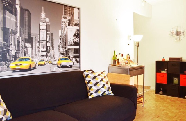 Cosy 1 Bedroom Flat in Yorkville