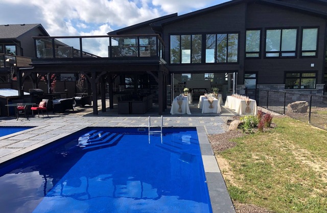 Cottage on Lake Erie near Niagara Wine Region