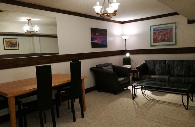 Cozy & Clean 2bd suite (basement) situated in the heart of Vancouver