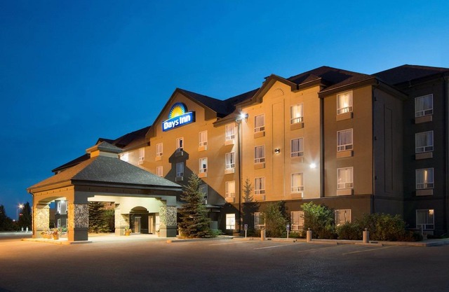 Days Inn by Wyndham Medicine Hat
